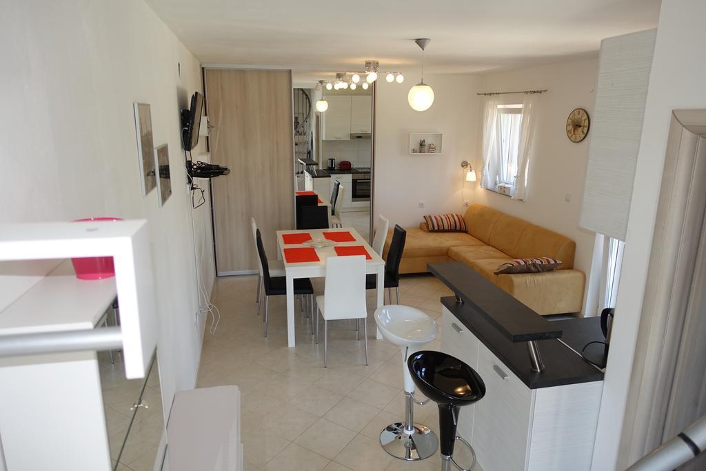 Apartment Olive Ugljan