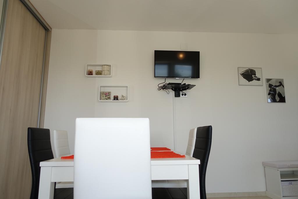 Apartment Olive Ugljan
